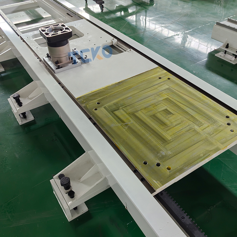 长行程机器人地轨