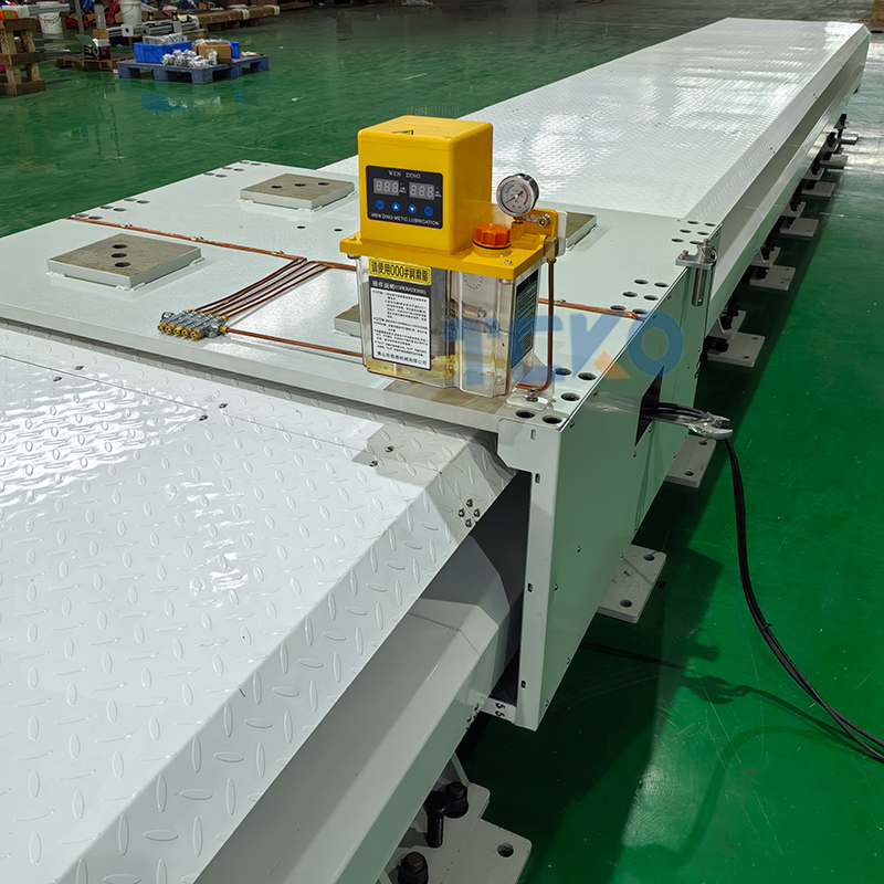 全封闭机器人地轨