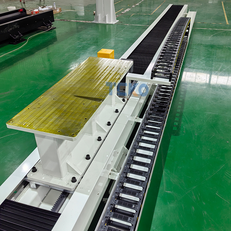 机器人地轨长行程