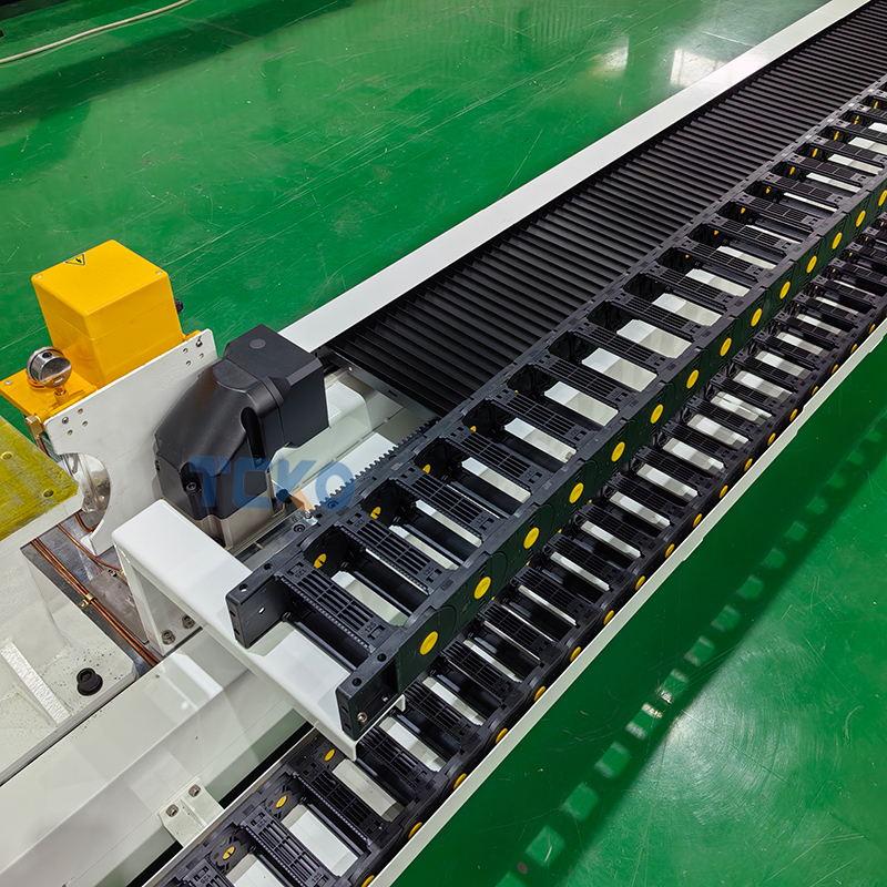 机器人地轨长行程