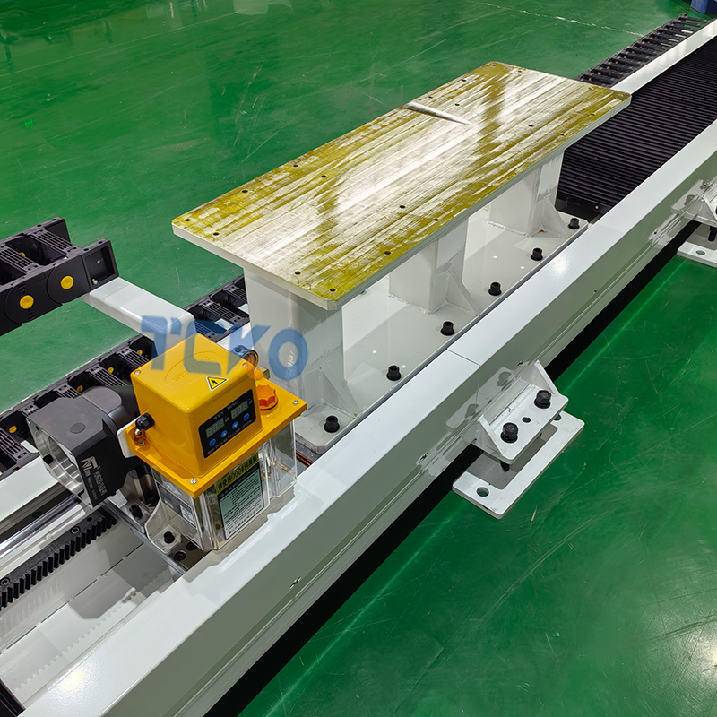 机器人地轨长行程