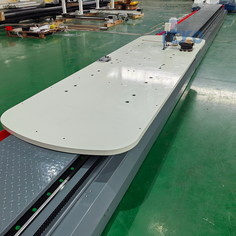 滑触线机器人地轨