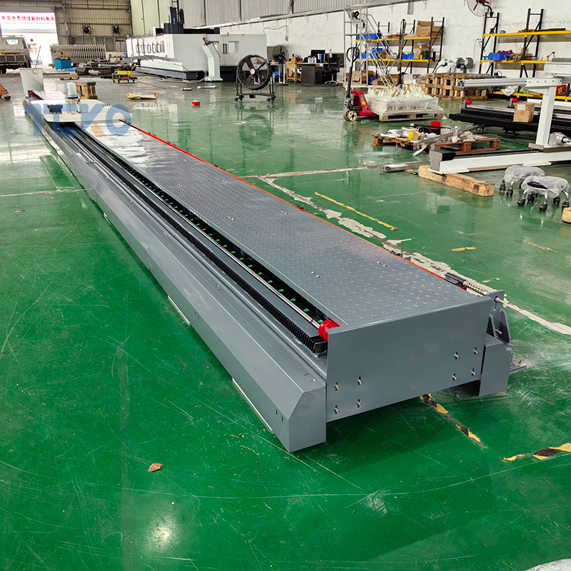 滑触线机器人地轨