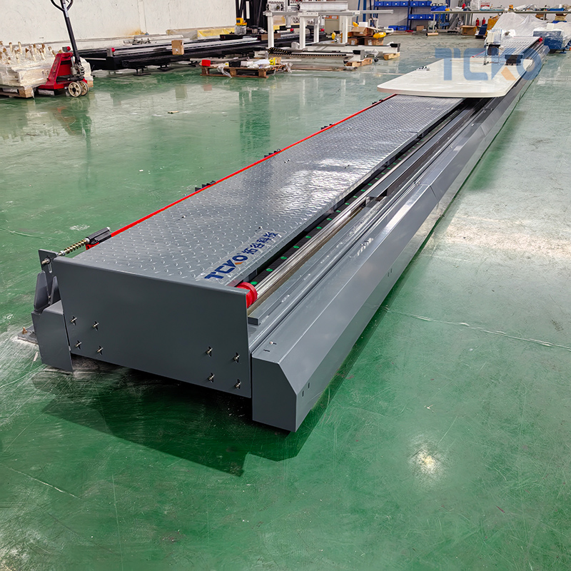 滑触线机器人地轨