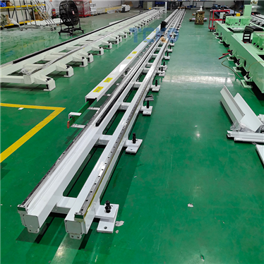 滑触线机器人地轨